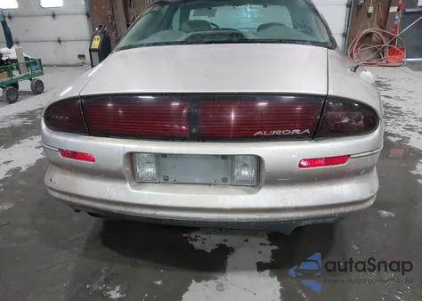 1999 Oldsmobile Aurora z USA, uszkodzony, nr VIN 1G3GR62C5X4104923